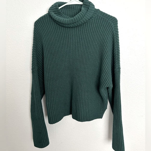 Abercrombie & Fitch Sweaters - Abercrombie & Fitch Knit Turtleneck Sweater